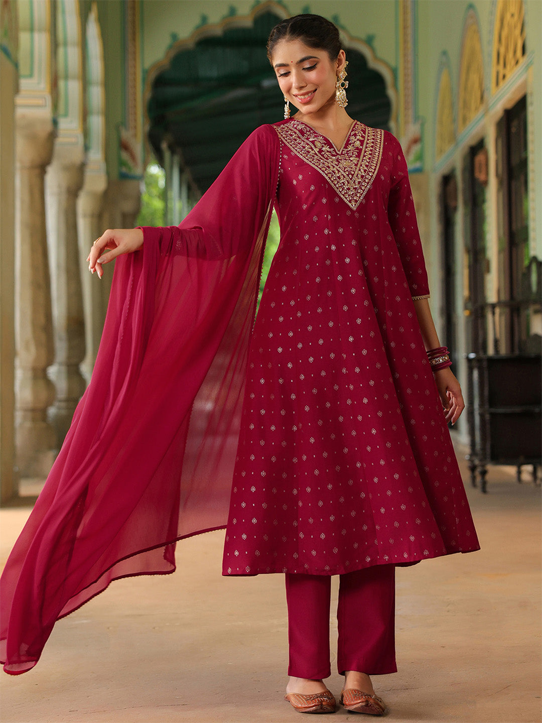 Naari By Shree Women's Pink Silk Blend Zari Yoke Embroidered Gold Printed Anarkali Kurta Set