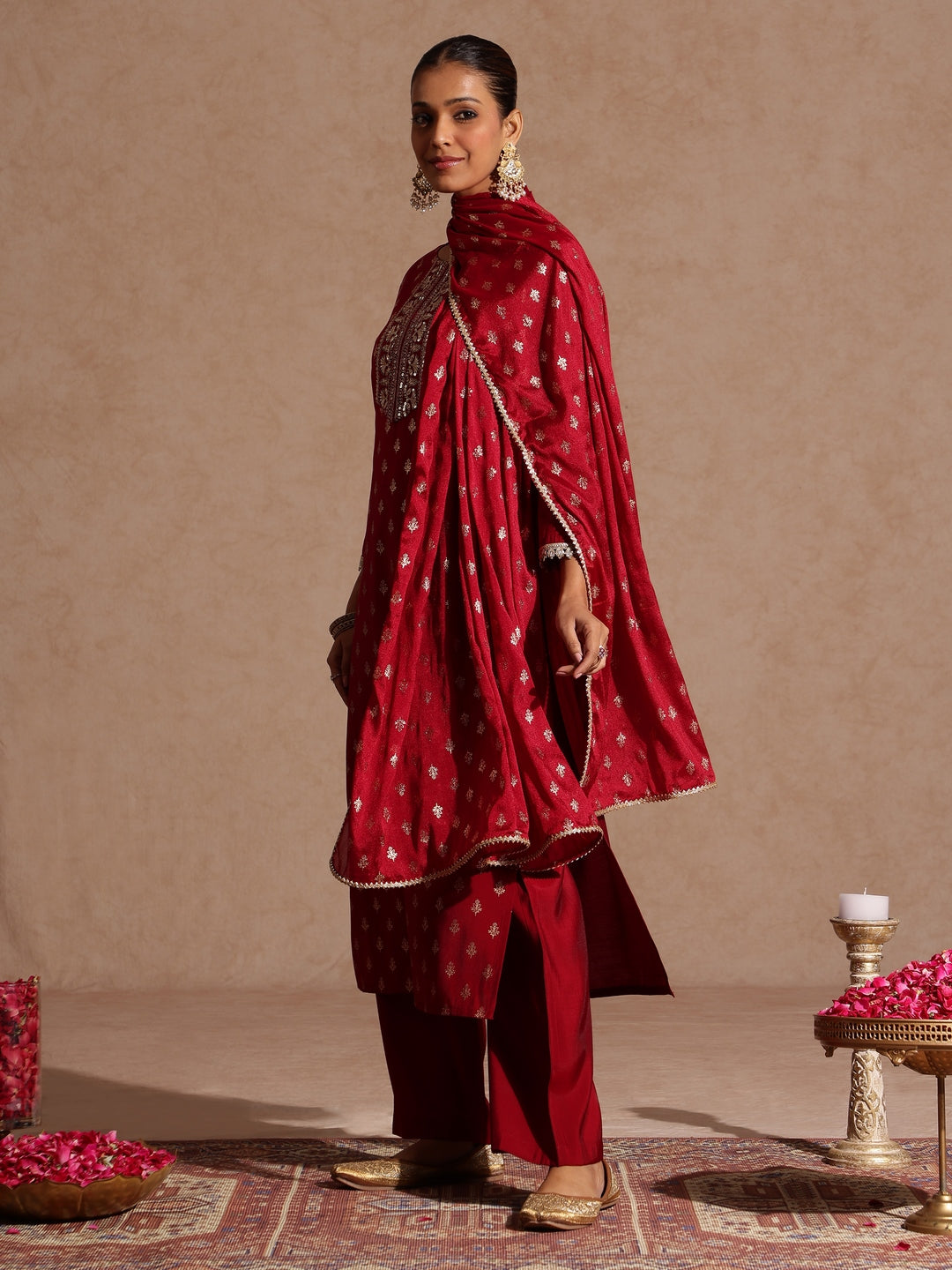 Naari By Shree Women's Maroon Chanderi Silk Zari Yoke Embroiderde Gold Printed Kurta Set