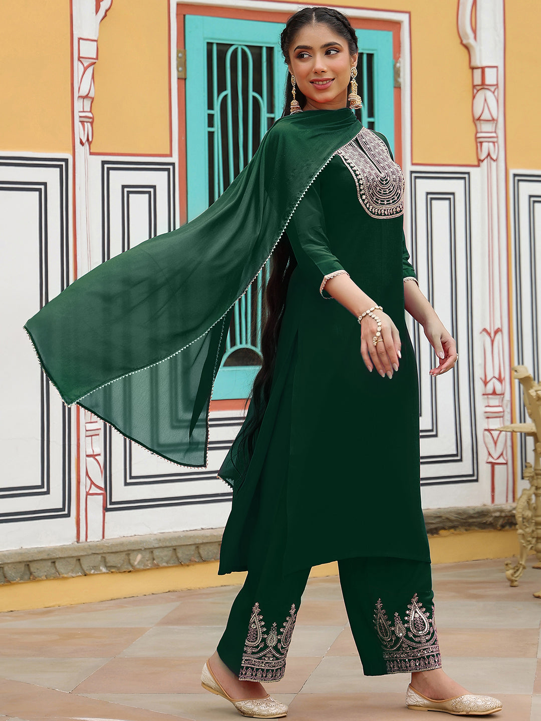 Naari By Shree Women's Dark Green Chanderi Silk Zari Embroidered Straight Kurta Set