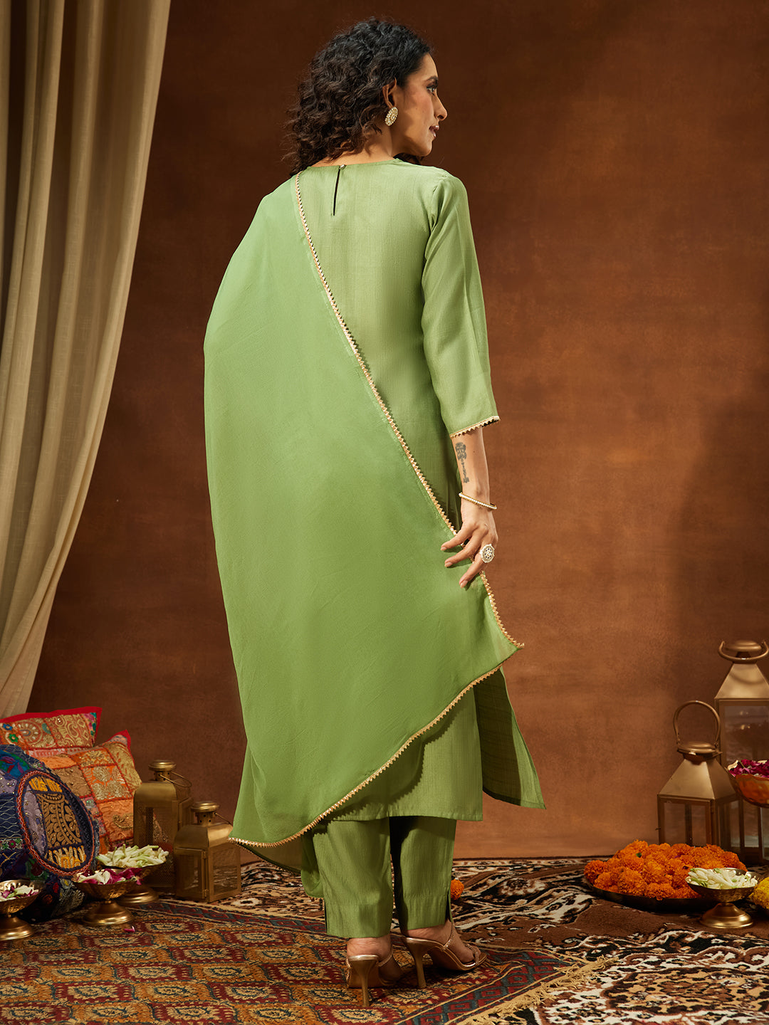 Naari By Shree Women's Sage Green Silk Blend Zari Yoke Embroidered Straight Kurta Set