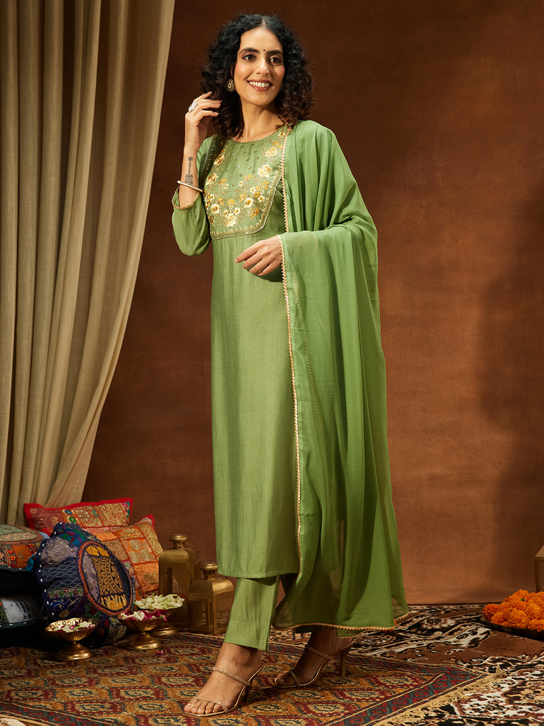 Naari By Shree Women's Sage Green Silk Blend Zari Yoke Embroidered Straight Kurta Set