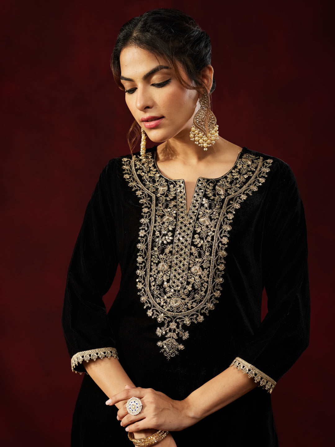 Naari By Shree Women's Black Velvet Zari Yoke Embroidered Straight Kurta Set