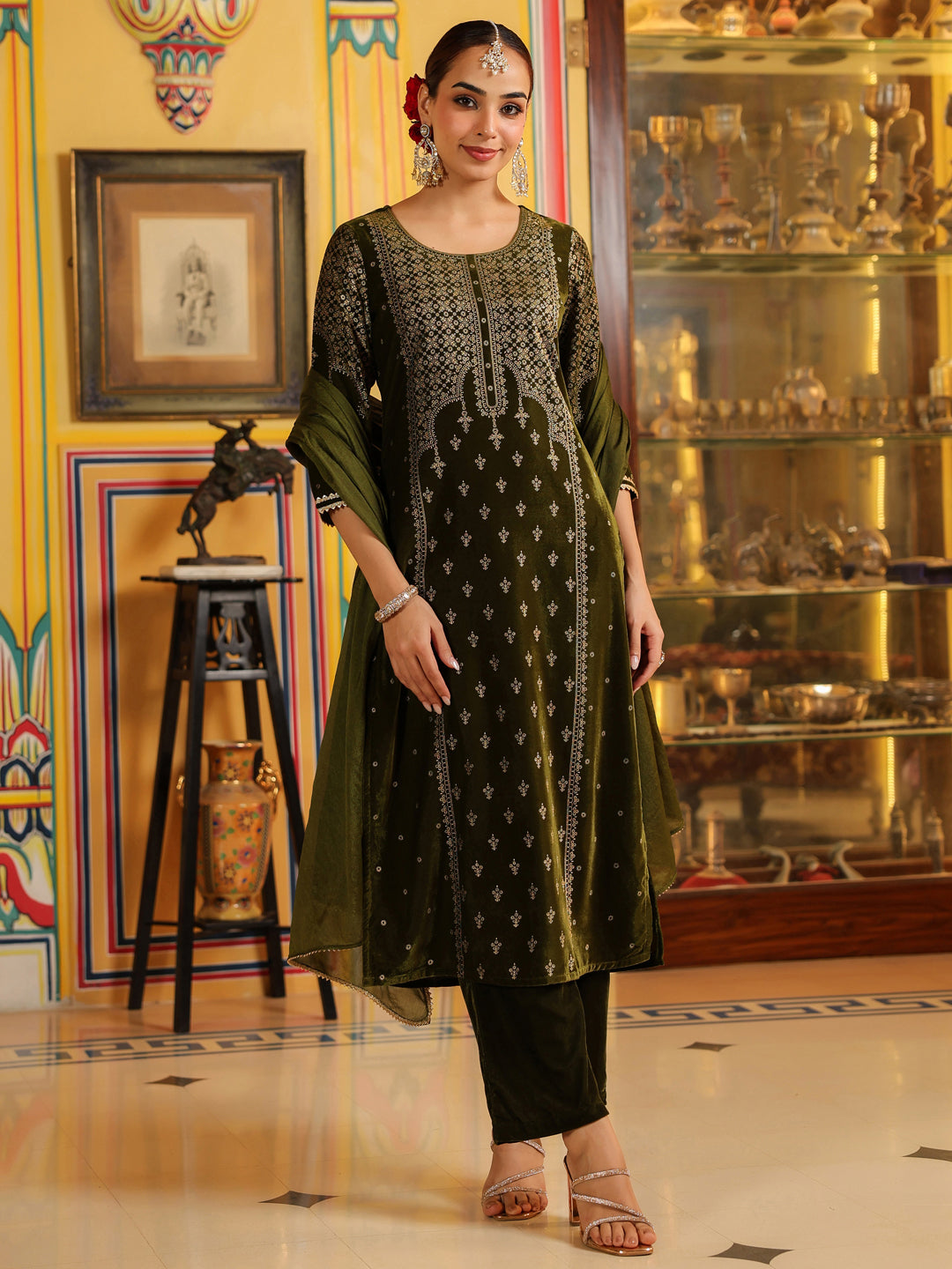 Naari By Shree Women's Olive Green Velvet Gold Foil Printed Straight Kurta Set