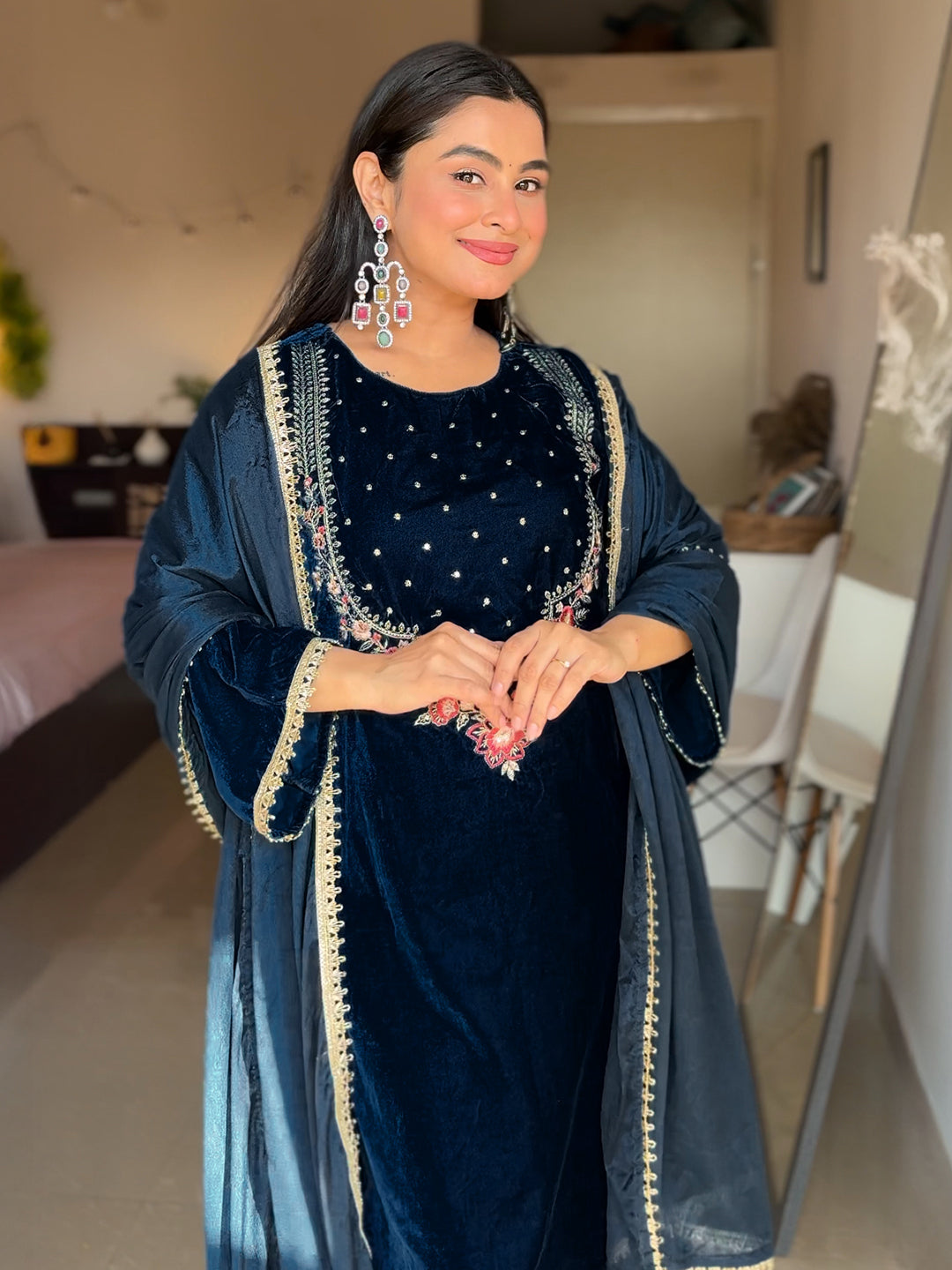 Naari By Shree Women's Teal Blue Velvet Yoke Embroidered Straight Kurta Set