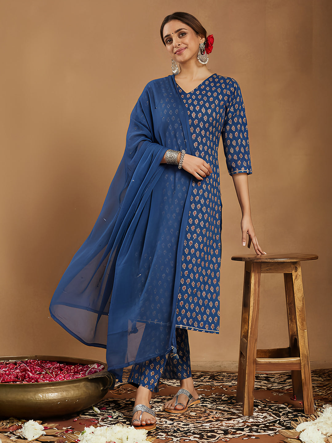 Naari By Shree Women's Blue Pure Cotton Ethnic Motifs Printed Straight Kurta Set