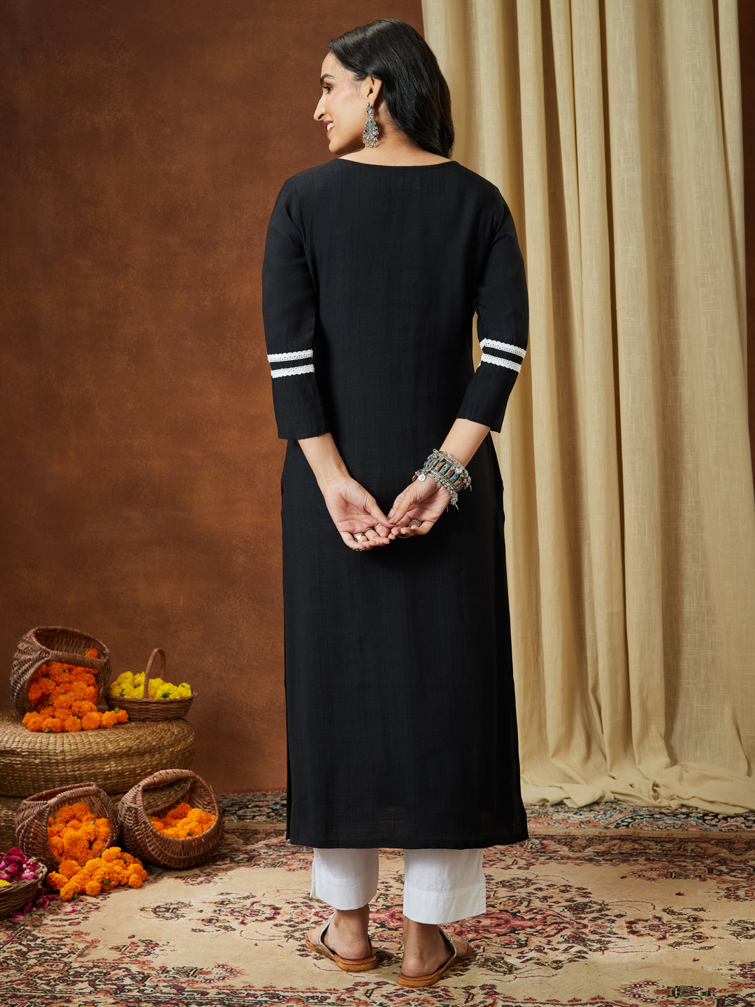 Naari By Shree Women's Black Silk Blend Embroidered Straight Kurta