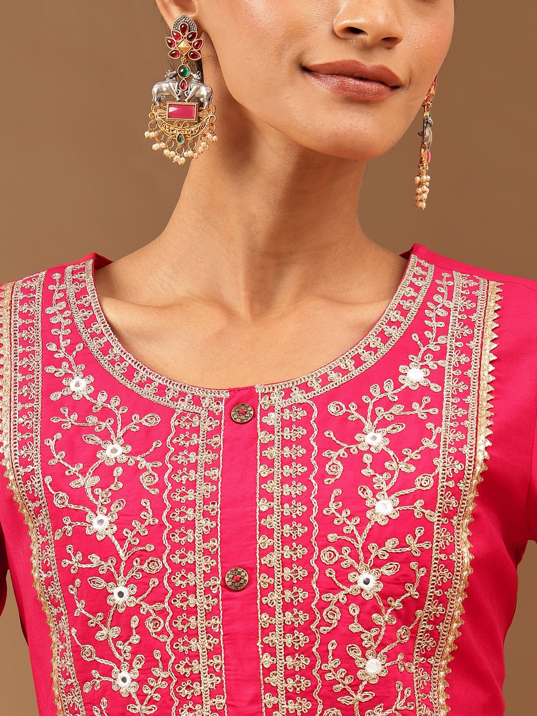 Naari By Shree Women's Pink Chanderi Silk Zari Yoke Embroidered Straight Kurta