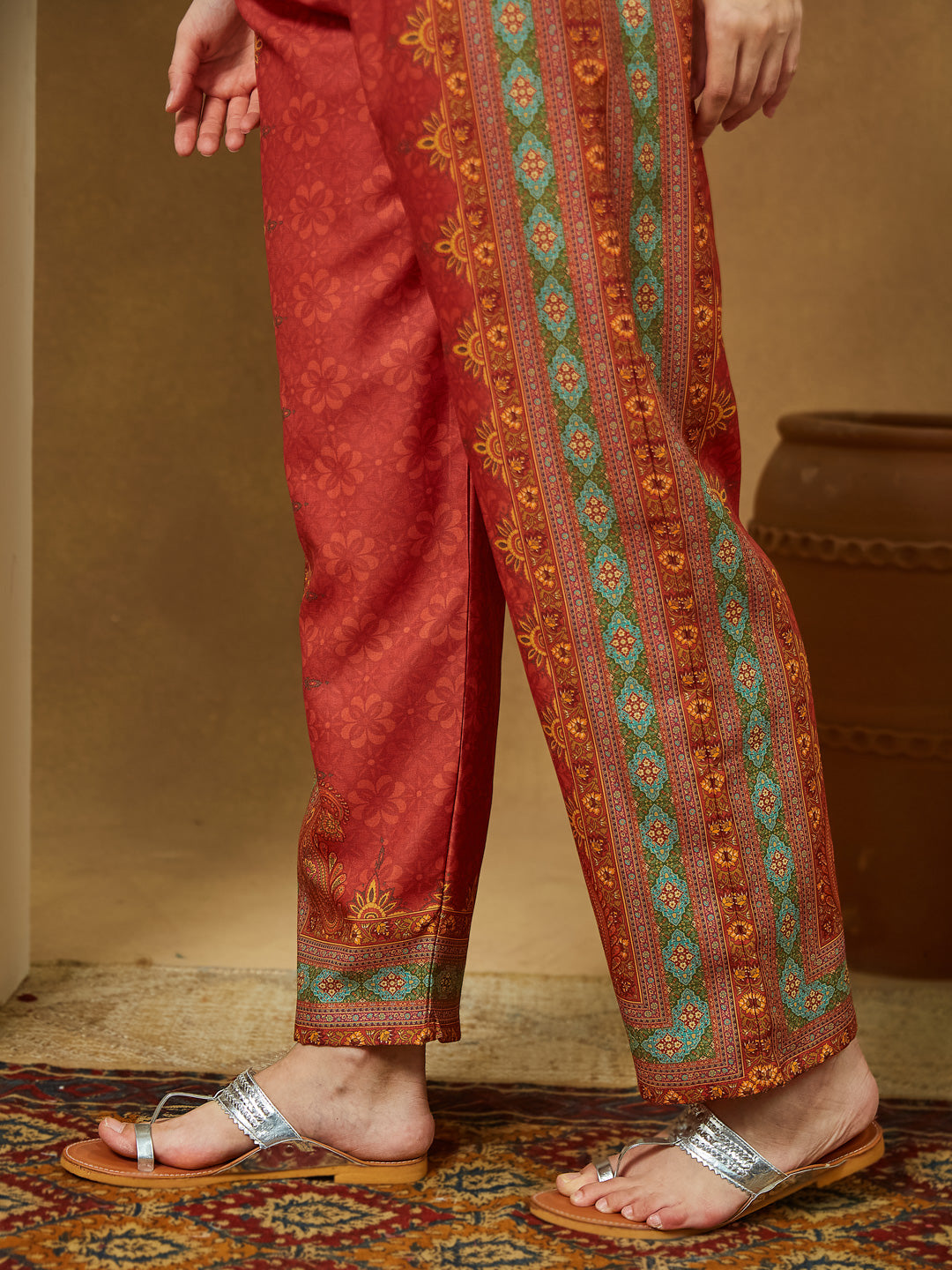 Naari By Shree Women's Rust Cotton Blend Ethnic Motifs Printed Straight Kurta Set