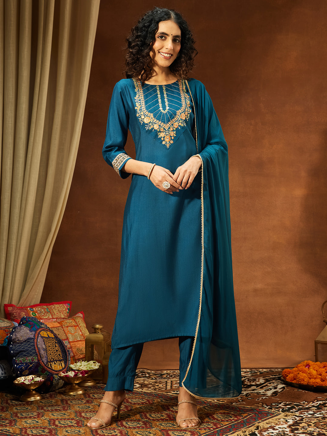 Naari By Shree Women's Teal Blue Silk Blend Yoke Embroidered Straight Kurta Set