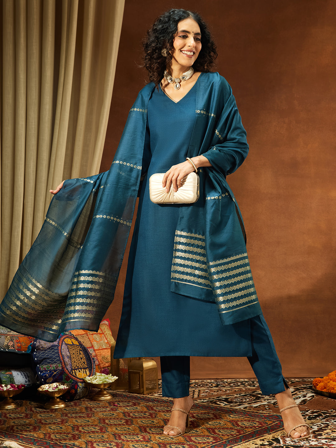 Naari By Shree Women's Teal Blue Cotton Blend Yoke Design Straight Kurta Set