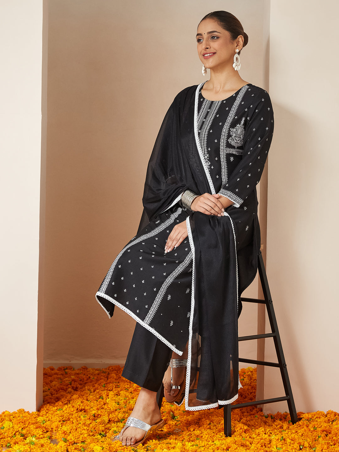 Naari By Shree Women's Black Silk Blend Ethnic Printed Straight Kurta Set