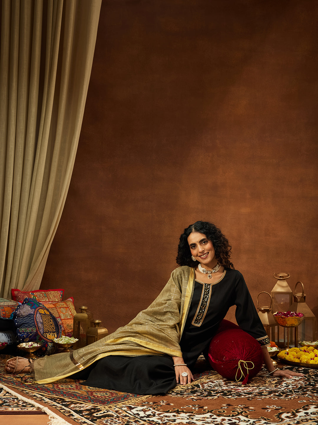 Naari By Shree Women's Black Silk Blend Embellished Straight Kurta Set