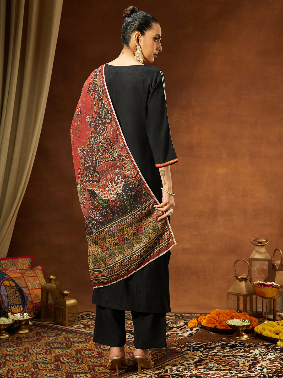 Naari By Shree Women's Black Silk Blend Embellished Straight Kurta Set