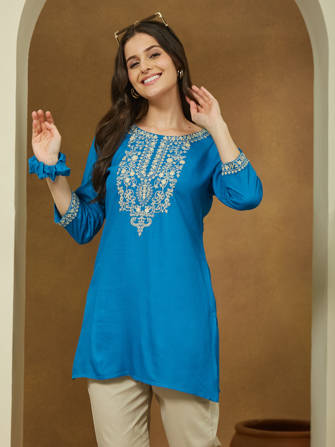 Naari By Shree Women's Blue Rayon Embroidered Straight Short Kurti