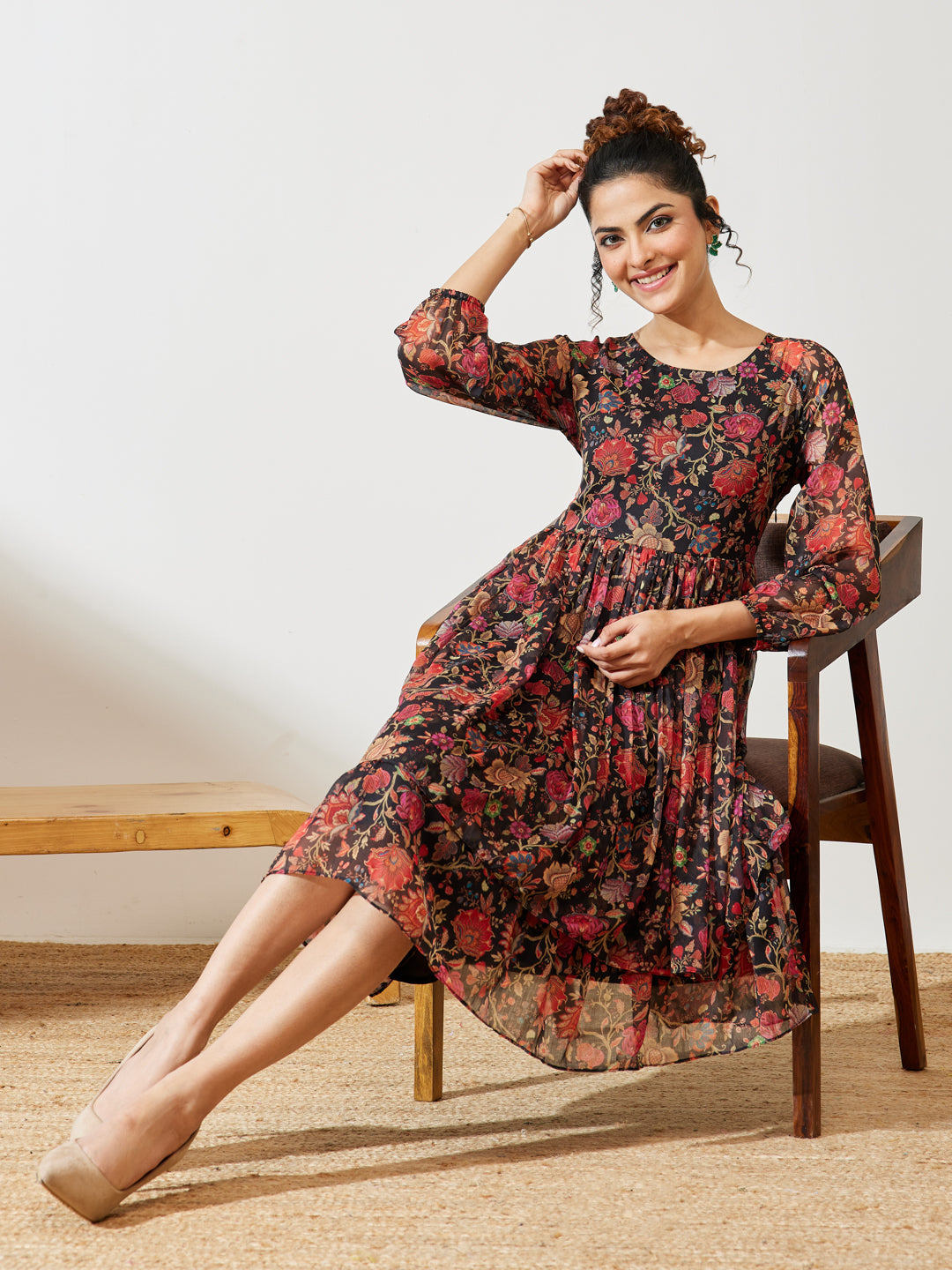 Naari By Shree Women's Black Georgette Floral Printed A-line Dress