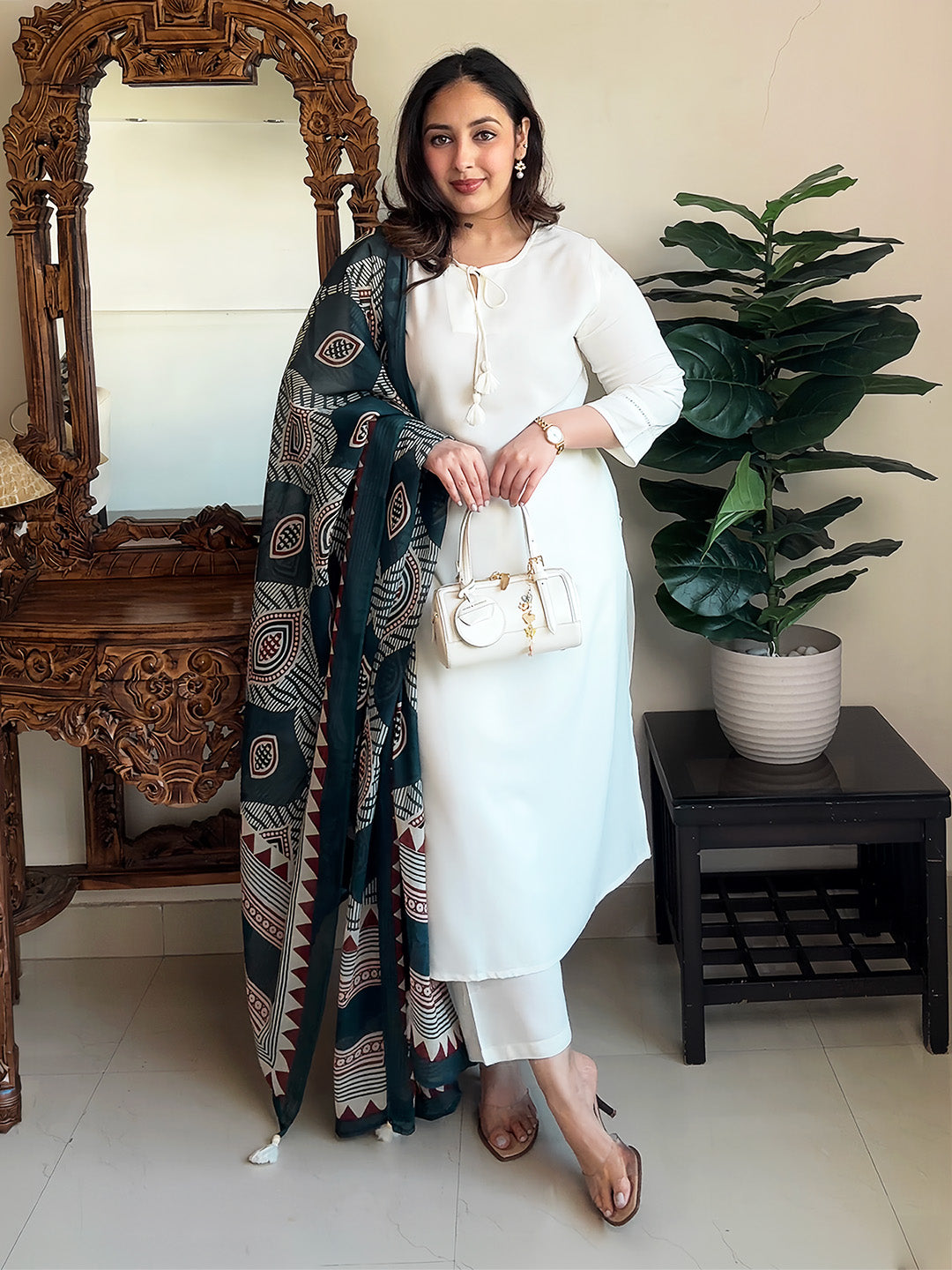 Naari By Shree Women's Off White Rayon Solid Straight Kurta Set