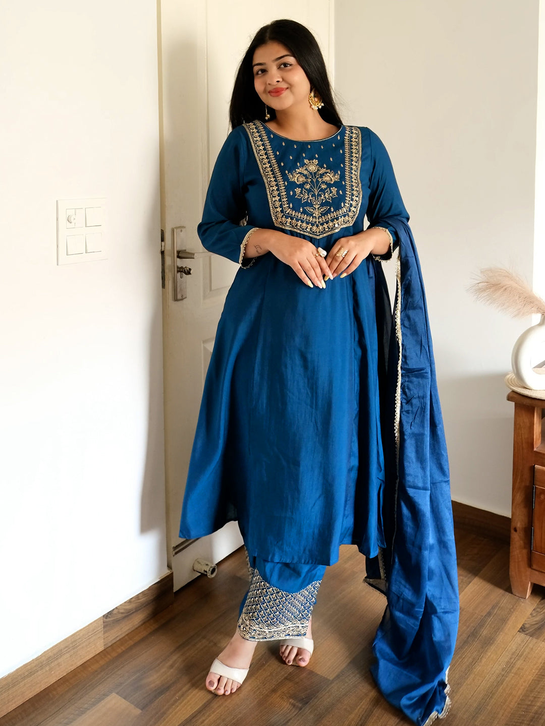 Naari By Shree Women's Teal Blue Chanderi Silk Zari Embroidered A-line Kurta Set